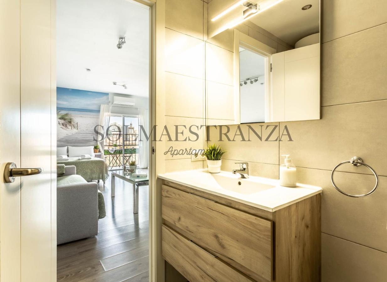 Atarazanas Apartment By Sol Maestranza Málaga Extérieur photo